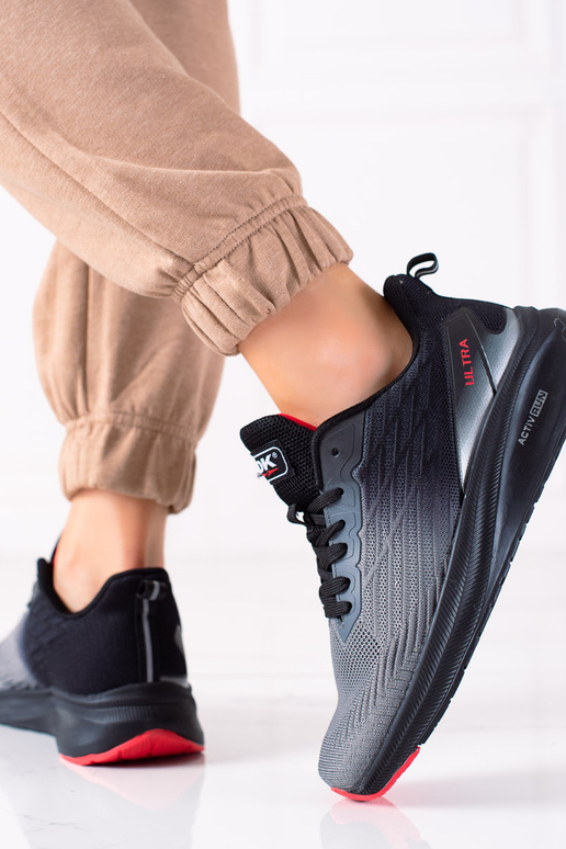 calçados esportivos DK cor cinza