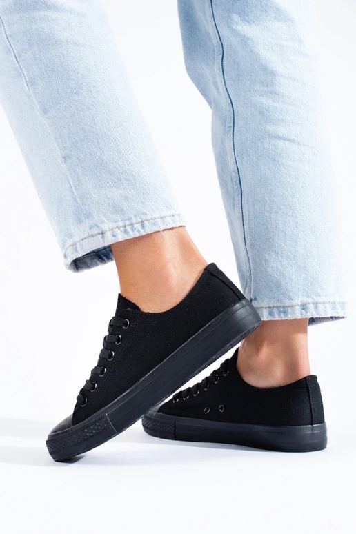 Modelo clássico de calçado feminino...