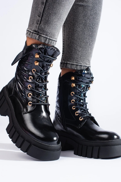 Botas femininas com sola grossa na...