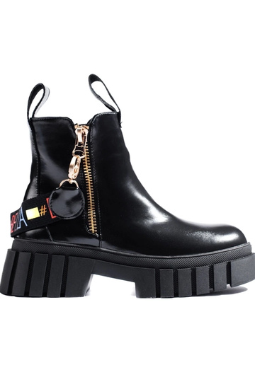 botas pretas com plataforma