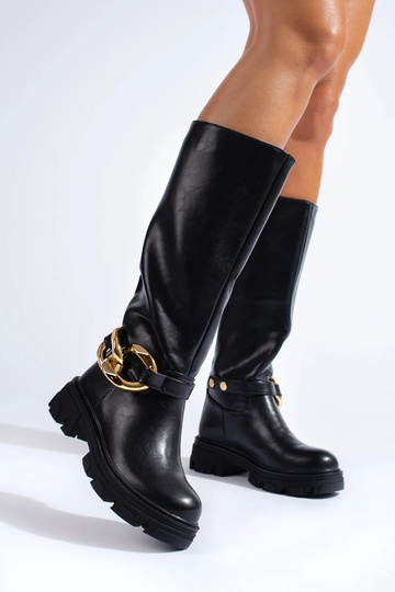 sapatos pretos de salto... 2
