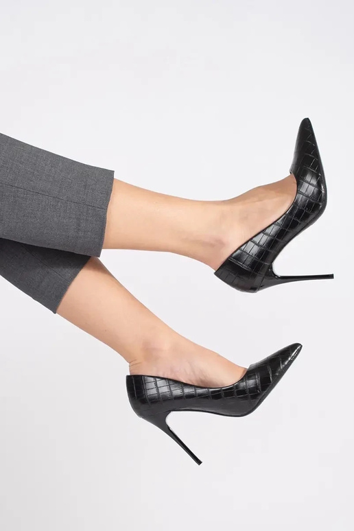 Sapatos com salto fino Shelovet preto