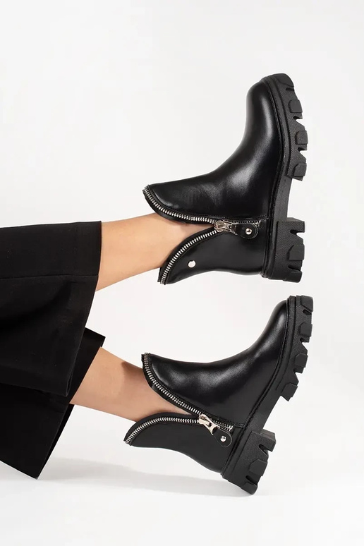 Botins femininos com plataforma grossa