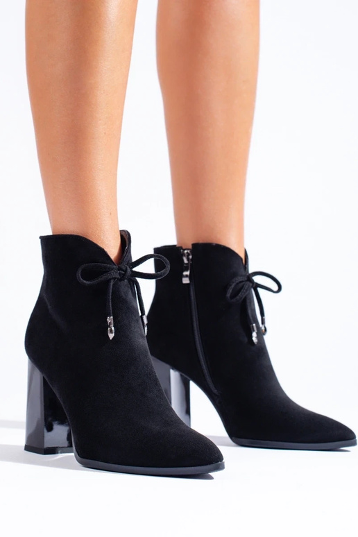 Botas femininas em poste alto Botas femininas em poste alto