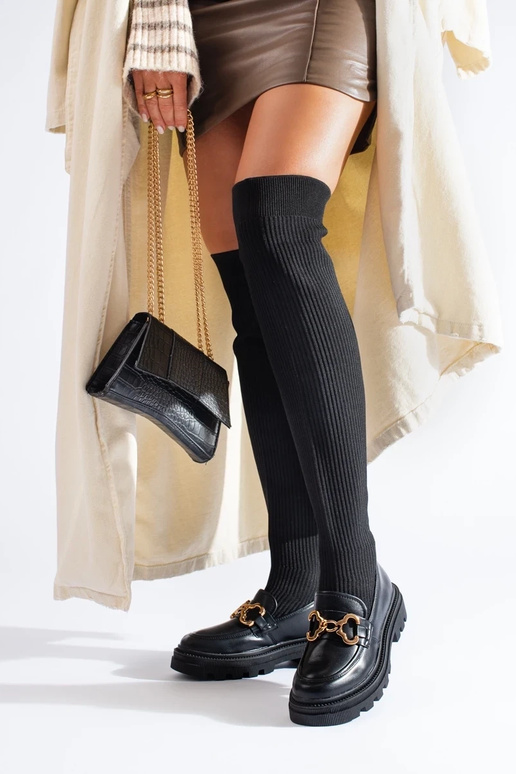 botins pretos com cano flexível