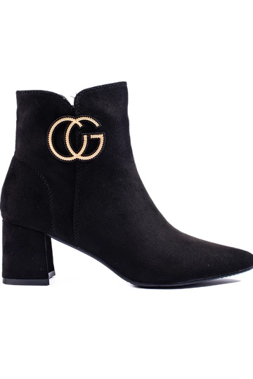 Botins femininos com decote...