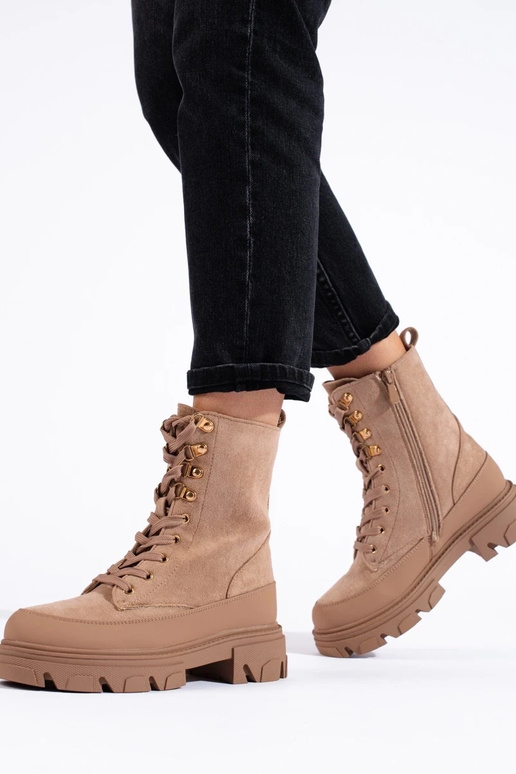 Botas femininas com plataforma bege... Botas femininas com plataforma bege...