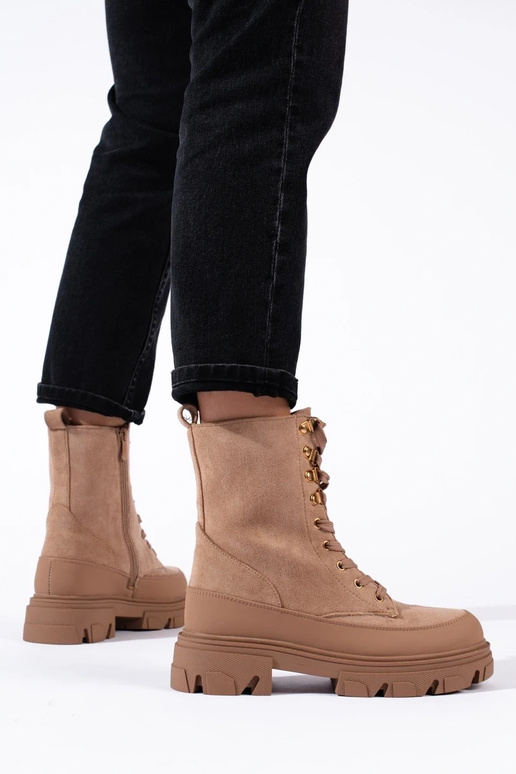 Botas femininas com plataforma bege... Botas femininas com plataforma bege...
