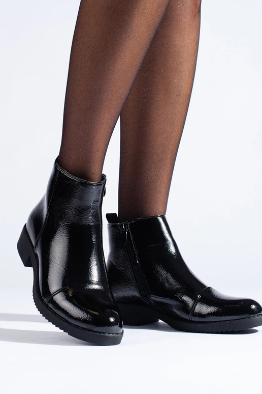 sapatos femininos baixos com efeito laca