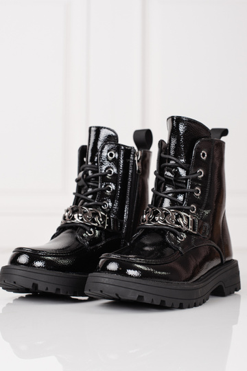 sapatos pretos com cadarço... 2