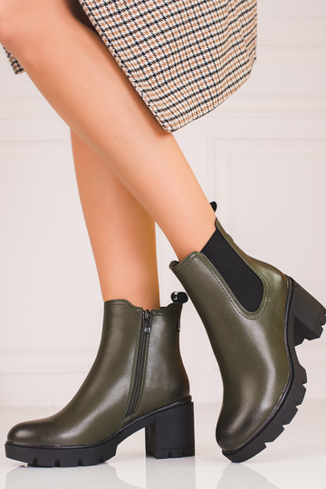 Sapatos femininos com salto... 2