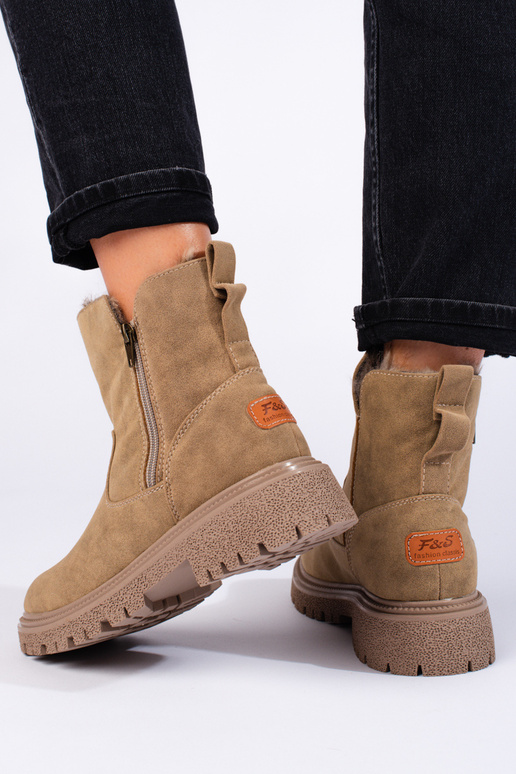 Botas femininas com isolamento bege...