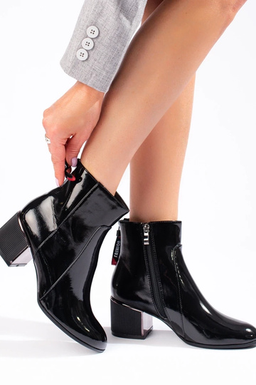 sapatos femininos pretos... 2