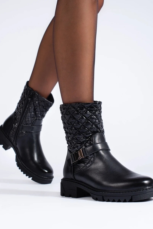 Botas femininas com acolchoado na cor...