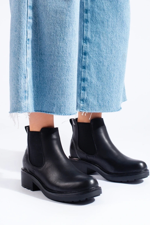 Sapatos femininos em couro ecológico Sapatos femininos em couro ecológico