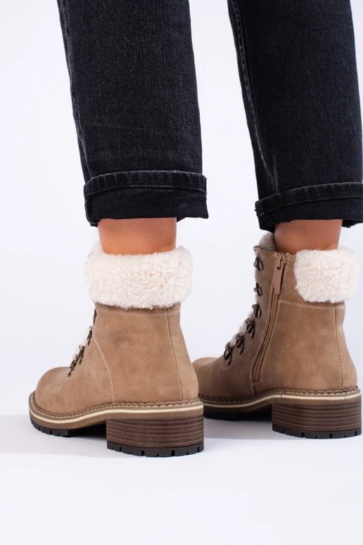 sapatos femininos com pele de... sapatos femininos com pele de...