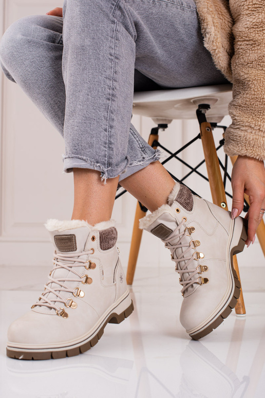 Botas de areia em couro ecológico