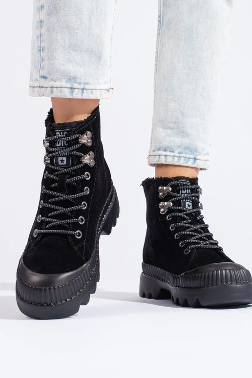 botas pretas com plataforma BIG STAR...