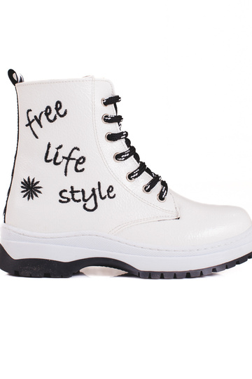 sapatos brancos para...