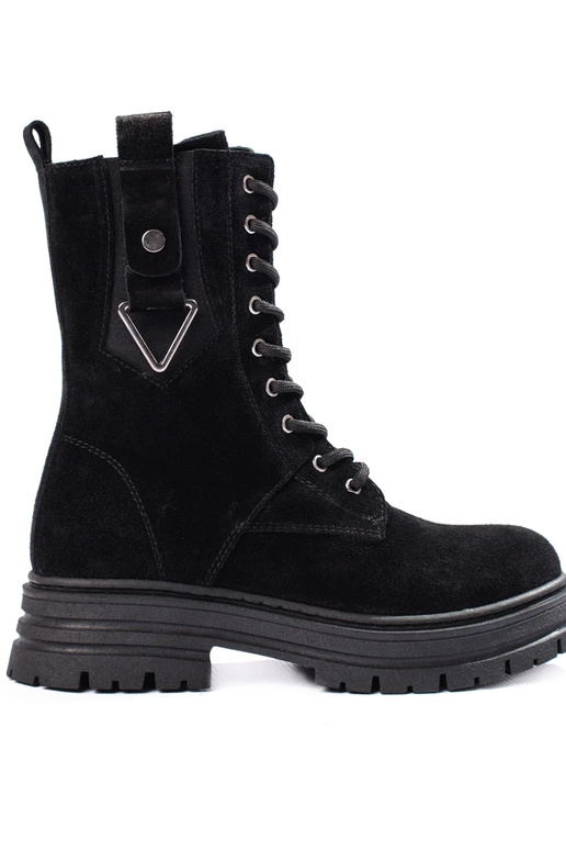 Sapatos femininos altos feitos de... Sapatos femininos altos feitos de...