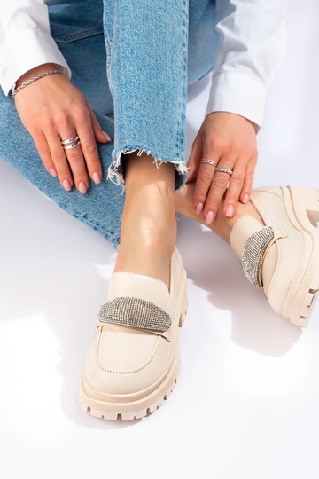 botins femininos em couro... 2