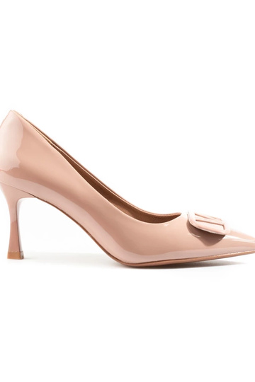 Sapatos de salto alto bege...