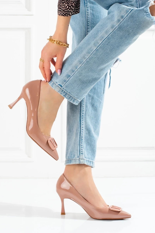 Sapatos de salto alto bege Vinceza Sapatos de salto alto bege Vinceza