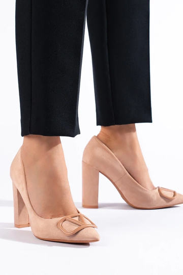 Sapatos de salto alto... 2