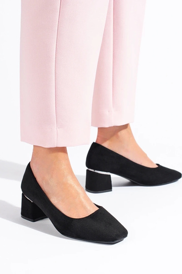 Sapatos de salto alto... 2