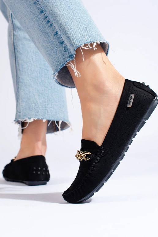 com elementos vazados mocassins com...