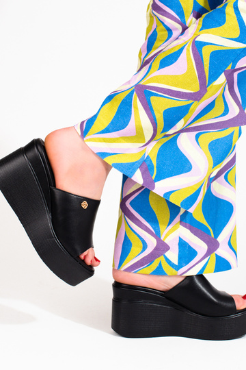 Chinelos Femininos Cor Preta 2