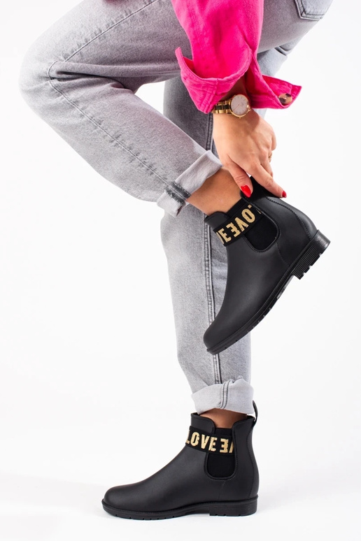 botas curtas pretas de borracha Shelovet