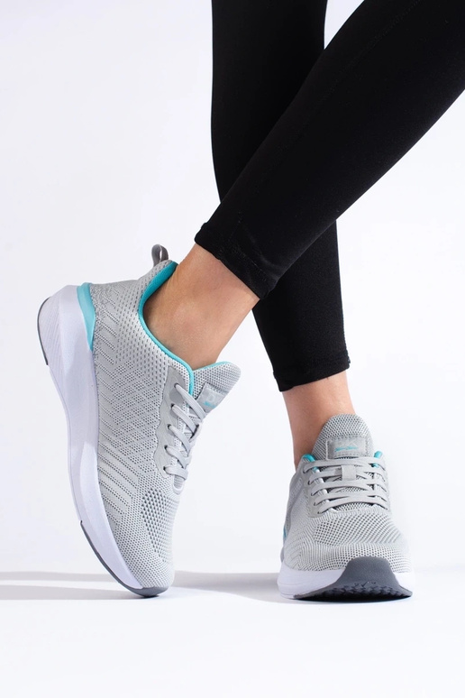 calçados esportivos DK cor cinza