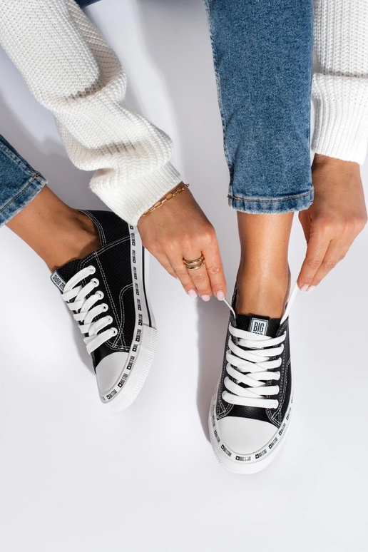 Modelo clássico Sapatos femininos cor... Modelo clássico Sapatos femininos cor...