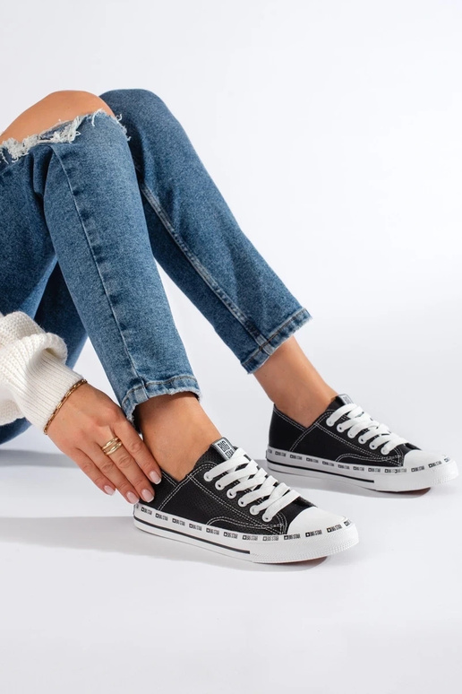 Modelo clássico Sapatos femininos cor... Modelo clássico Sapatos femininos cor...