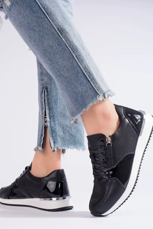 Ténis esportivos femininos pretos de... Ténis esportivos femininos pretos de...