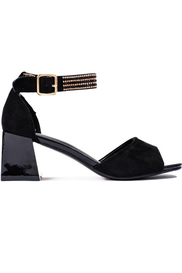 sandálias pretas para...