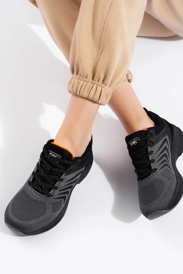 calçados esportivos cor... 2