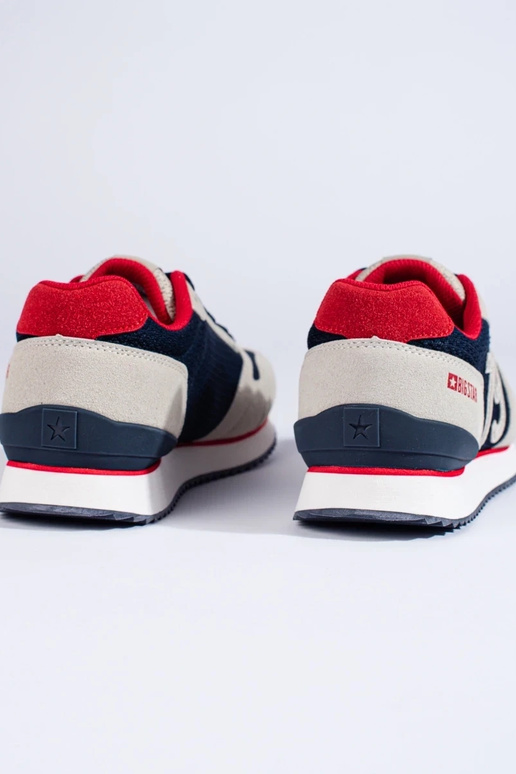 Calçados masculinos estilo esportivo...