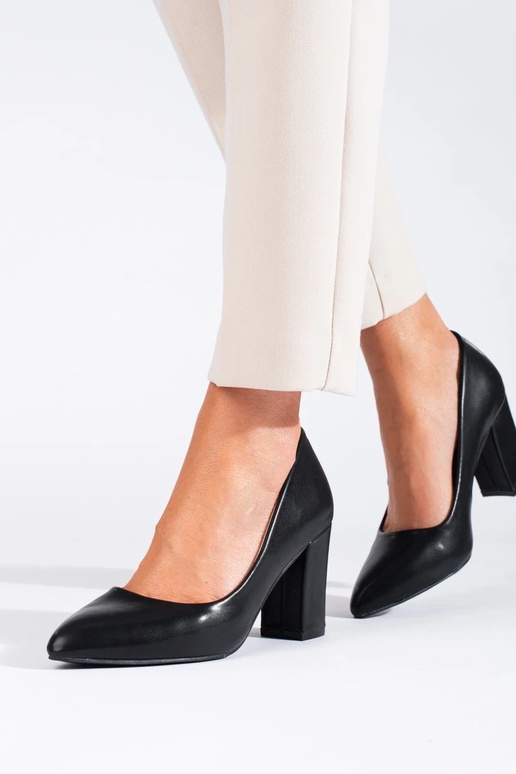 Saltos altos femininos pretos de...