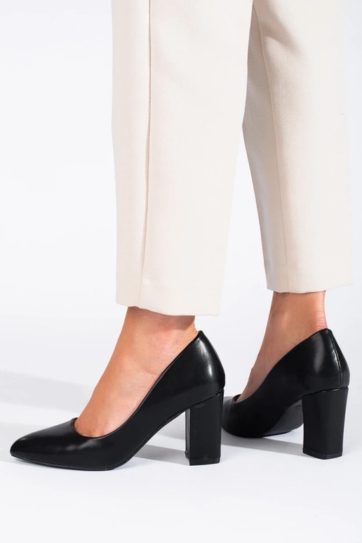 Saltos altos femininos pretos de...