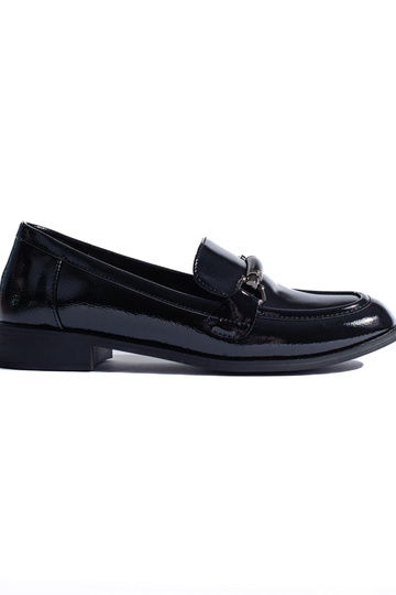 mocassins com efeito laca...