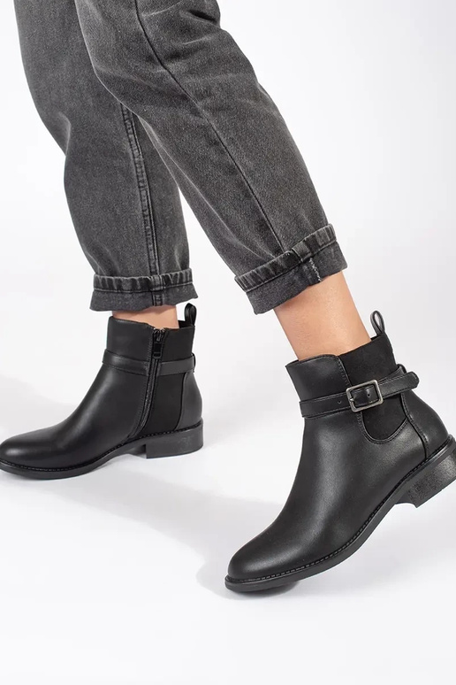 Modelo clássico de sapatos femininos...