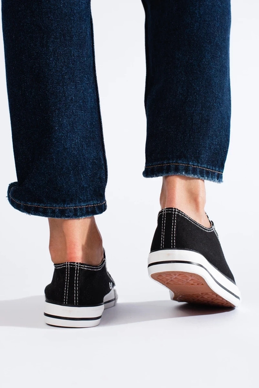 Sapatos Shelovet pretos de modelo... Sapatos Shelovet pretos de modelo...