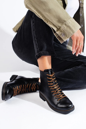 Botas femininas pretas... 2