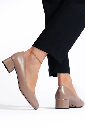 Sapatos de salto alto são... 2