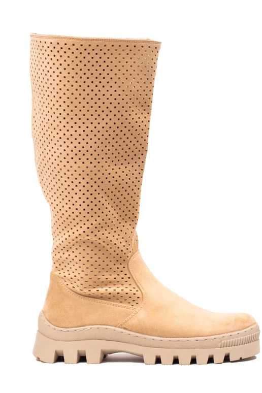 Botins Potocki em camurça com aberturas