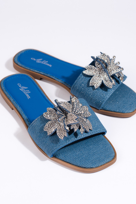 Chinelos de material jeans Chinelos de material jeans