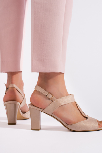 sandálias de salto dourado 2