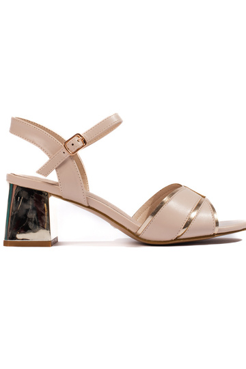 sandália de salto branco -